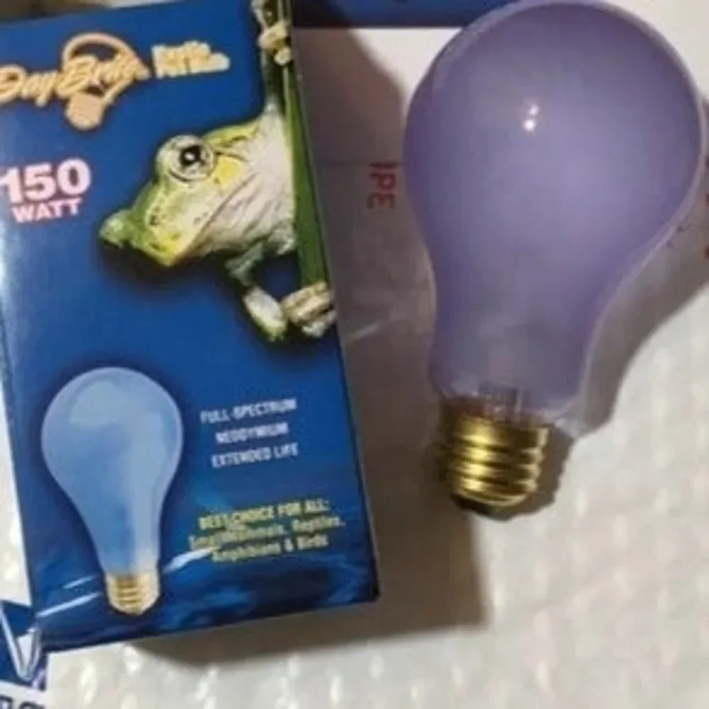[NEW] PLT Day Brite 150W A21 Frost Neodymium Pet Heat Full Spectrum Light Bulb